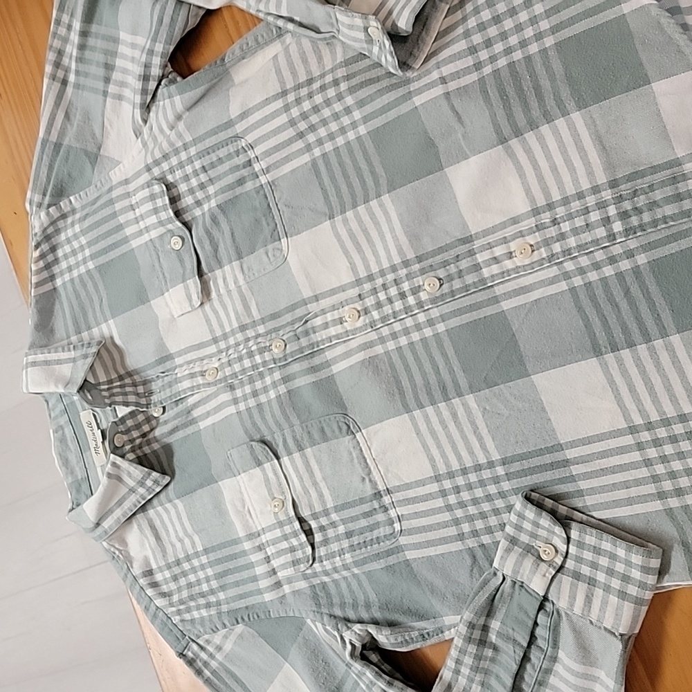 Madewell Green Plaid Long Sleeve Button Down Shirt, Large